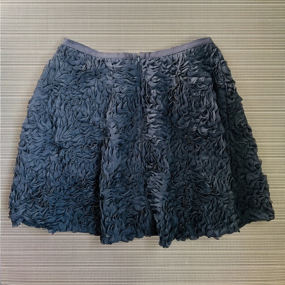 *NWT* Club Monaco ruffled skirt (size 8) - Picture 4 of 7